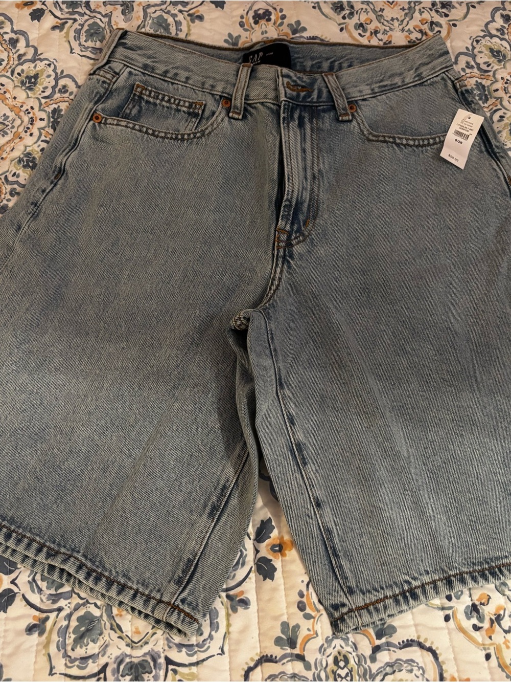 GAP Men's Light Wash Blue Denim Shorts